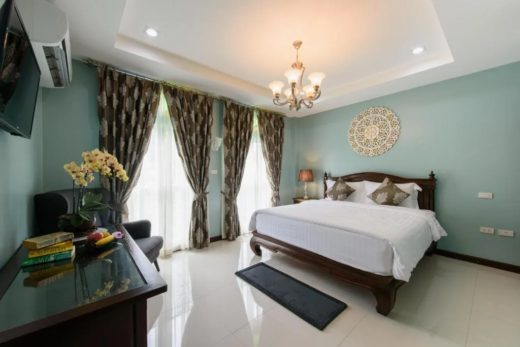 Standard Double Room — The Velvet Orchid