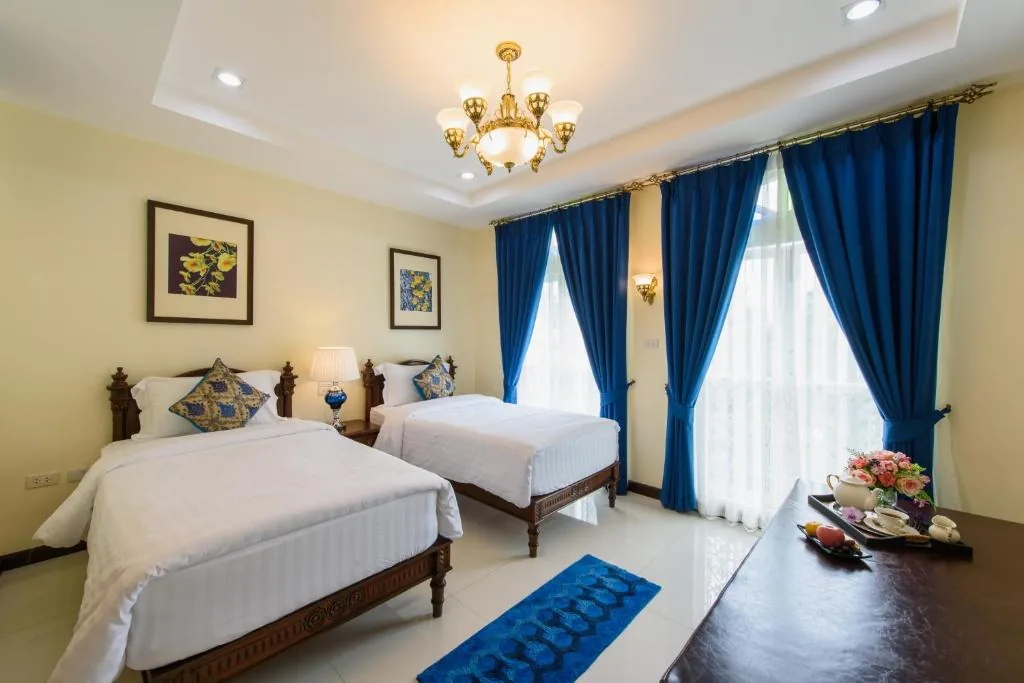 Standard Twin Room — The Velvet Orchid